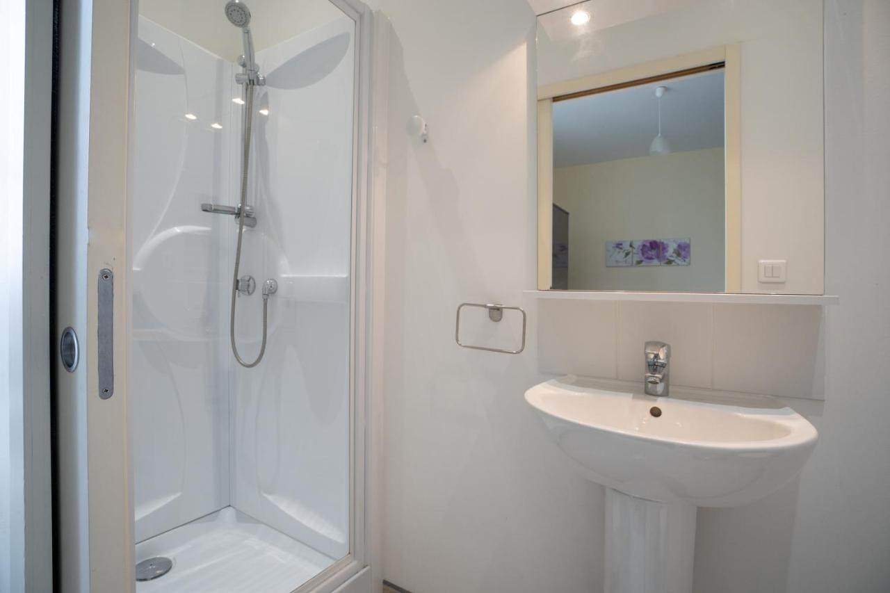 Les Jardins De La Seugne Apartment Жонзак Екстериор снимка